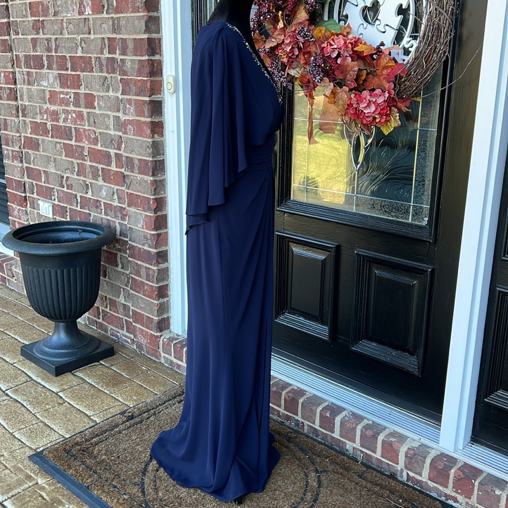 Vince Camuto Formal 💙 - Picture 8 of 12